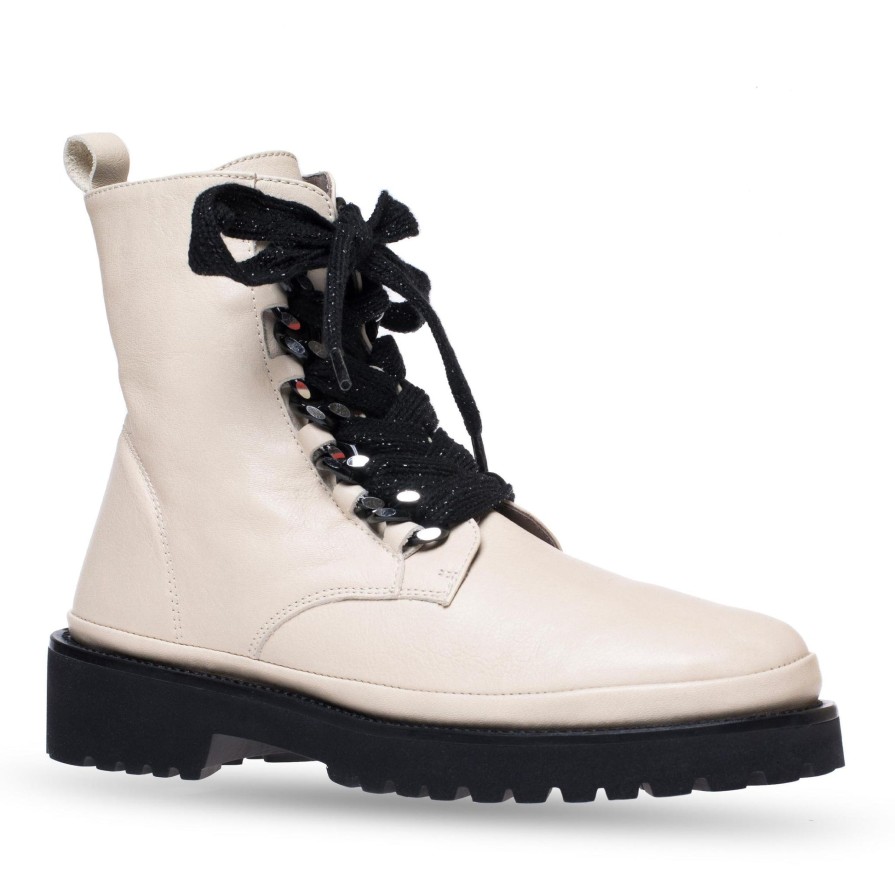 Ron White Roxanna Snow Boots